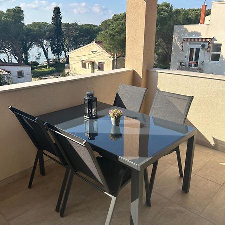 Apartments Elena & Lana Zadar Bagian luar foto