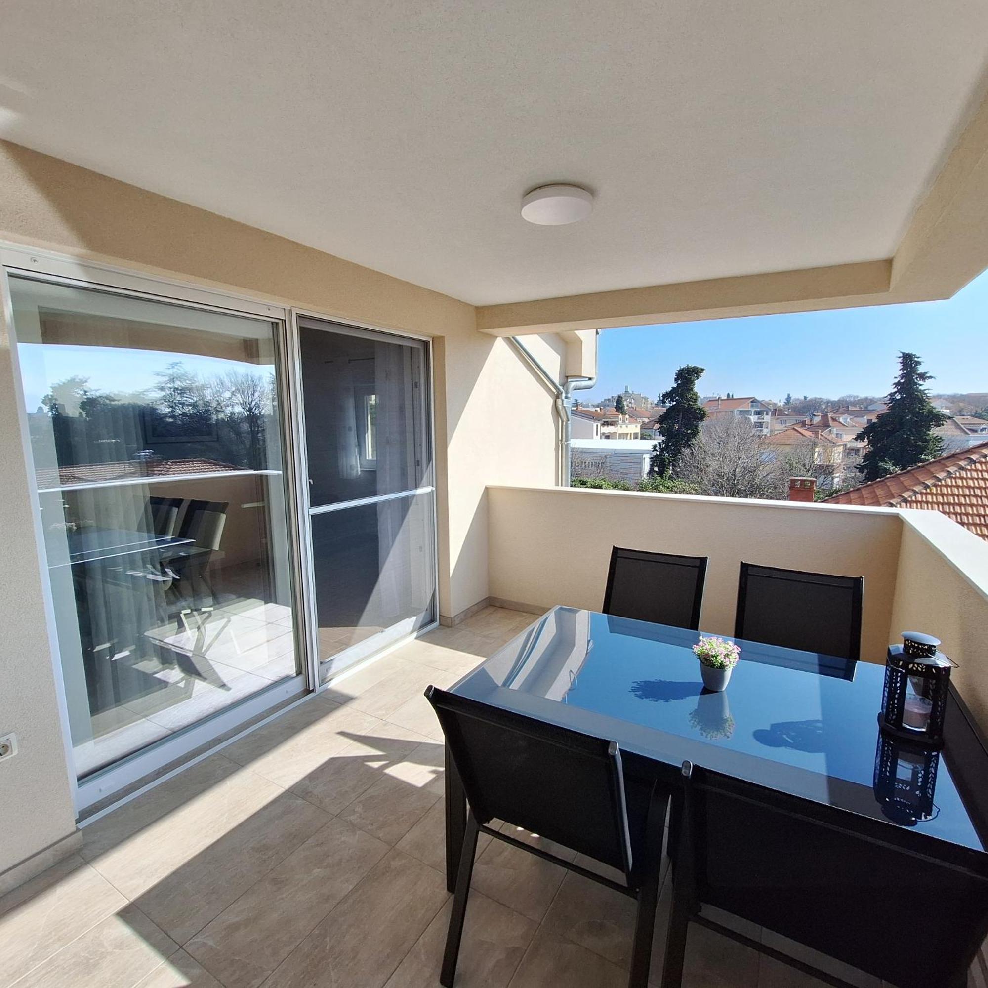 Apartments Elena & Lana Zadar Bagian luar foto